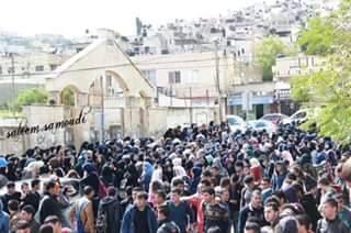 بالصور: طلبة الثانوية العامة يعتصمون امام تربية وتعليم جنين